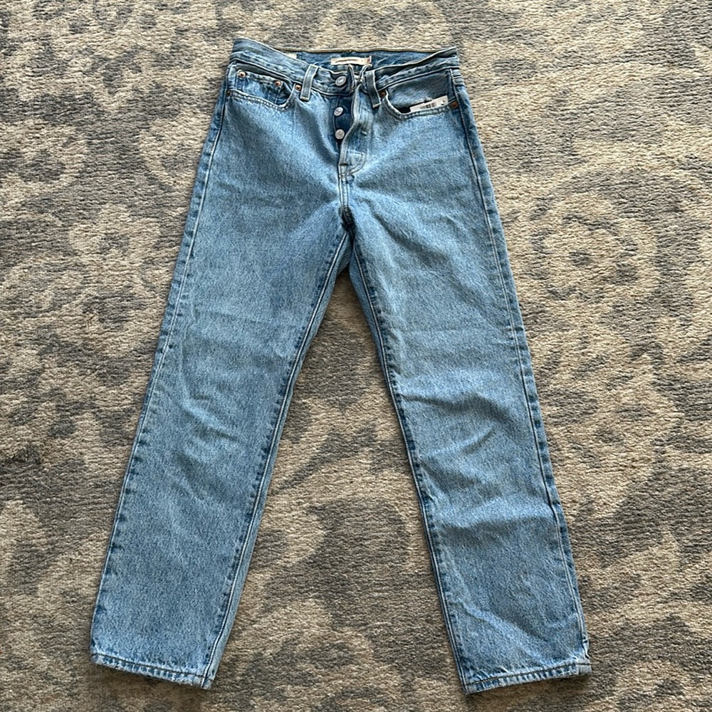 NWOT LEVIS WEDGIE STRAIGHT JEANS free people